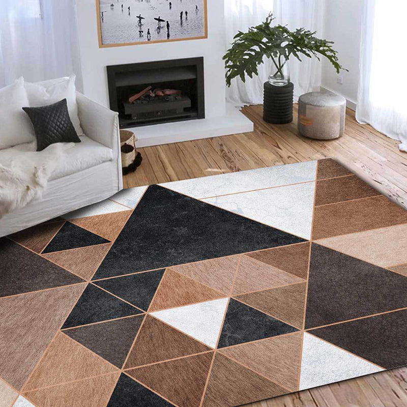 Nordic Geometric Pattern Rug Brown and White Polyester Rug Machine Washable Non-Slip Rug for the Bedroom