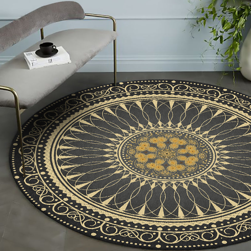 Vintage Floral Pattern Rug Black Tribal Rug Polyester Washable Anti-Slip Backing Rug for Living Room