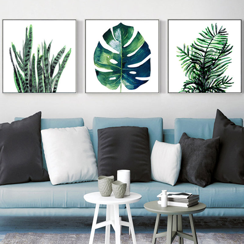 Stylish tropical leaf art print for bedroom Botanical wall decoration in green