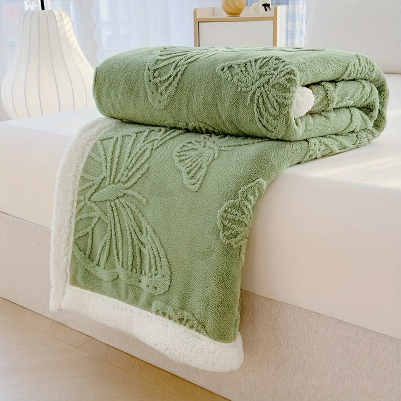 Cozy Luxe – Soft Fleece Blanket with Butterfly Design