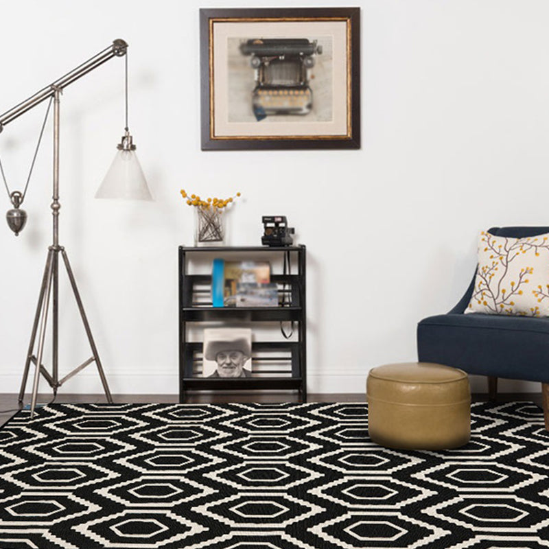 Nordic Modern Rug in Black Geometric Pattern Rug Polyester Machine Washable Non-Slip Rug for Home Decor