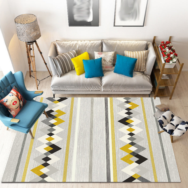 Gray Bedroom Rug Modern Geometry Diamond Stripe Pattern Rug Polyester Washable Pet-Friendly Rug