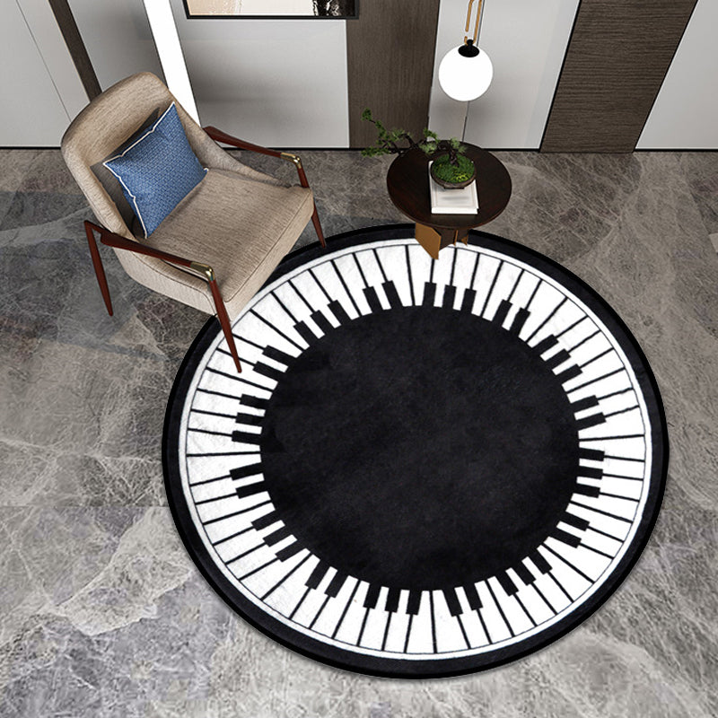 Stylish Children's Rug in Black and White Music Piano Pattern Rug Polyester Pet Friendly Carpet for Nursery