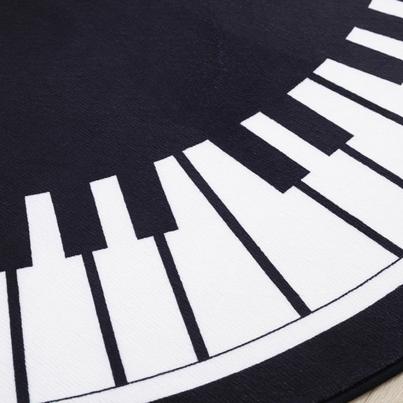 Stylish Children's Rug in Black and White Music Piano Pattern Rug Polyester Pet Friendly Carpet for Nursery