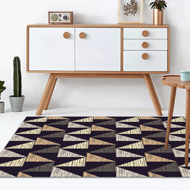Black Bedroom Rug Modern Geometric Triangle Pattern Area Rug Polyester Stain Resistant Rug