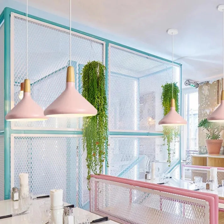 Modern elegance in the form of a stylish conical pendant lamp