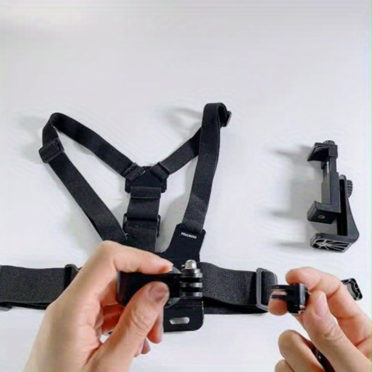 Adjustable Hands-Free Chest Strap for Comfortable Filming and Photography – Secure Phone Holder for Smartphones and Action Cameras