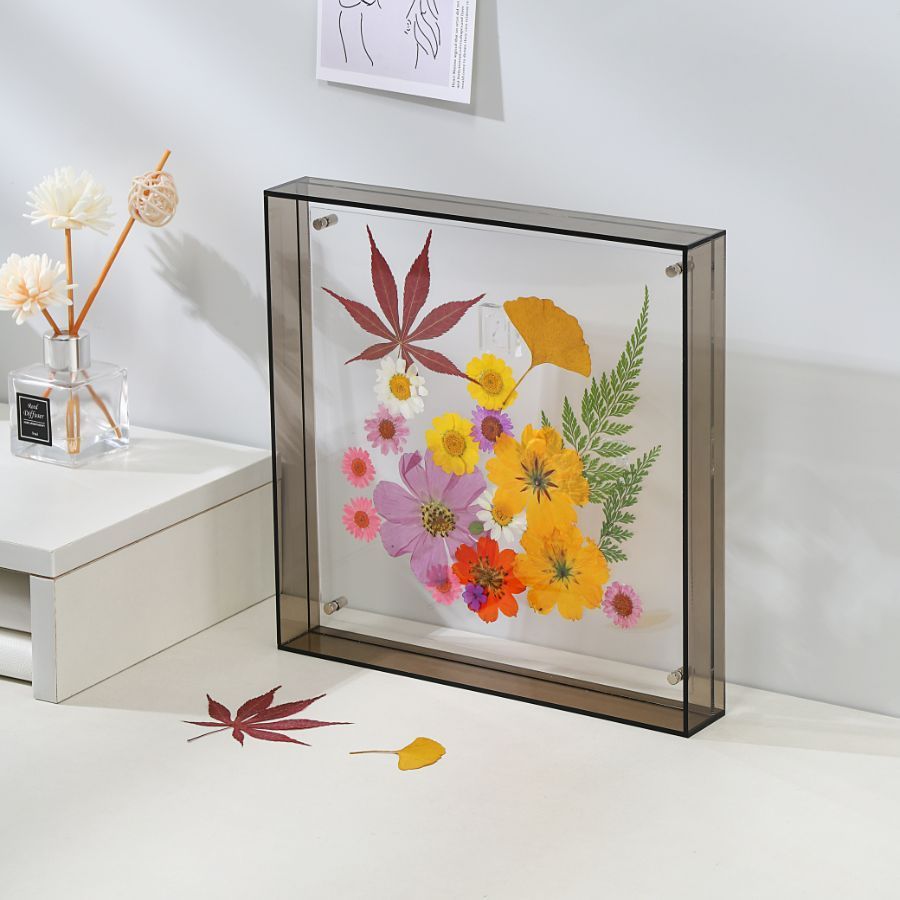 AcrylicFrame – Luxury Art Deco Photo Frame
