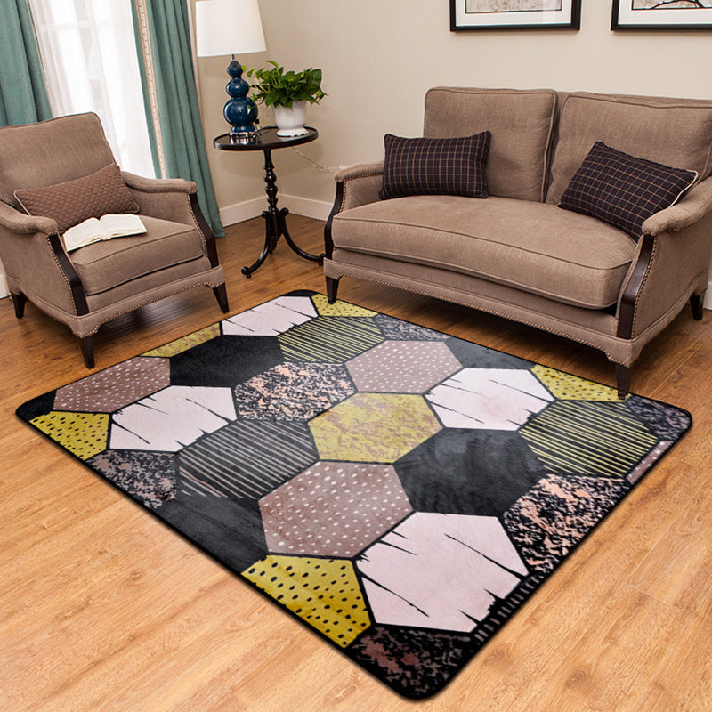New Arrival Geometric Pattern Rug Black Polyester Rug Washable Pet-Friendly Non-Slip Area Rug for Living Room