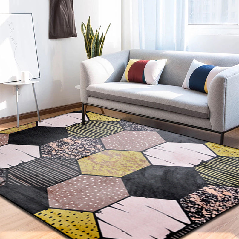 New Arrival Geometric Pattern Rug Black Polyester Rug Washable Pet-Friendly Non-Slip Area Rug for Living Room