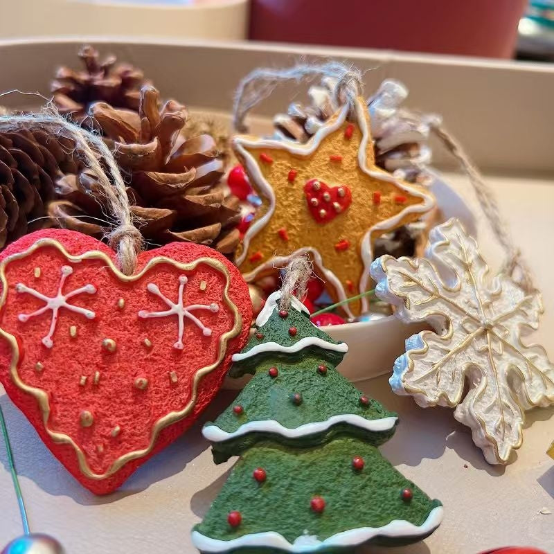 Retro Christmas Resin Small Snowflake & Pentagram Pendant
