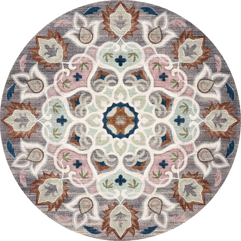 Retro Tribal Circles Pattern Carpet Yellow and Red Polyester Carpet Washable Pet Friendly Non-Slip Carpet for the Living Room