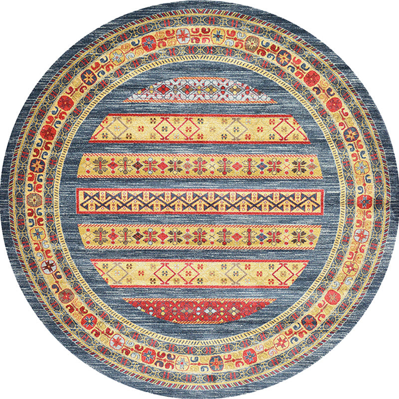 Retro Tribal Circles Pattern Carpet Yellow and Red Polyester Carpet Washable Pet Friendly Non-Slip Carpet for the Living Room