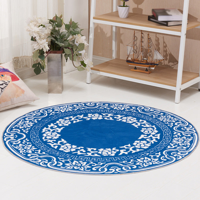 Vintage Floral Pattern Carpet Blue and Black Polyester Carpet Washable Pet-Friendly Non-Slip Carpet for Living Room