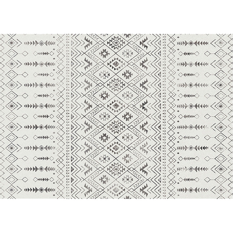 White and black bohemian carpet Polyester striped pattern carpet pet-friendly washable non-slip backing carpet for decoration