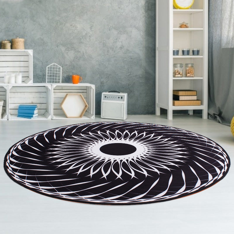 Black and White Moroccan Carpet Polyester Flower Pattern Carpet Pet Friendly Washable Non-Slip Back Carpet for Decoration