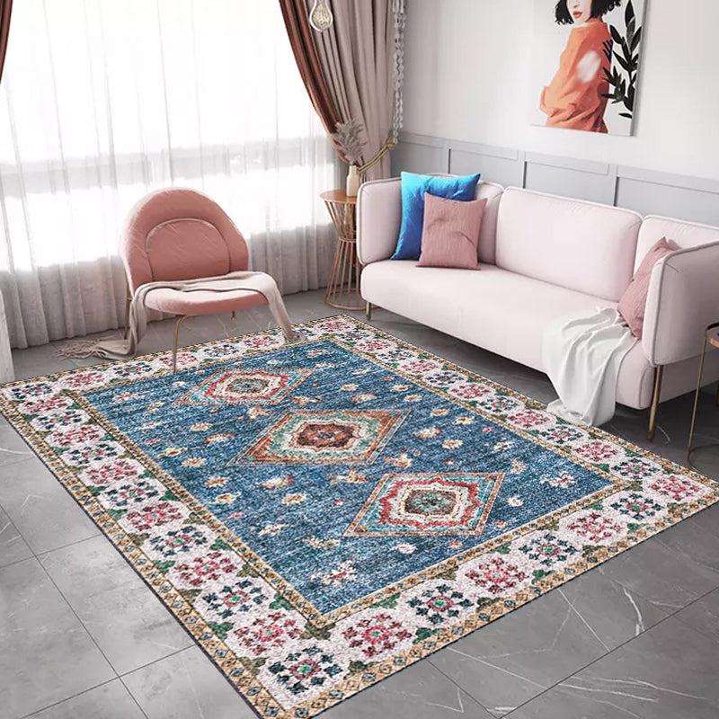 Pink Shabby Chic Carpet Polyester Tribal Floral Pattern Carpet Pet-Friendly Washable Non-Slip Back Carpet for Decoration