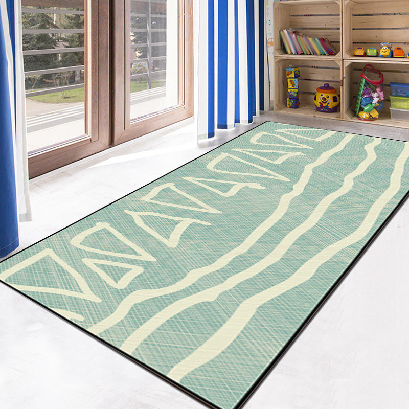 Unique Heart Pattern Rug Black and Green Moroccan Rug Polyester Pet-Friendly Non-Slip Back Washable Rug for the Living Room