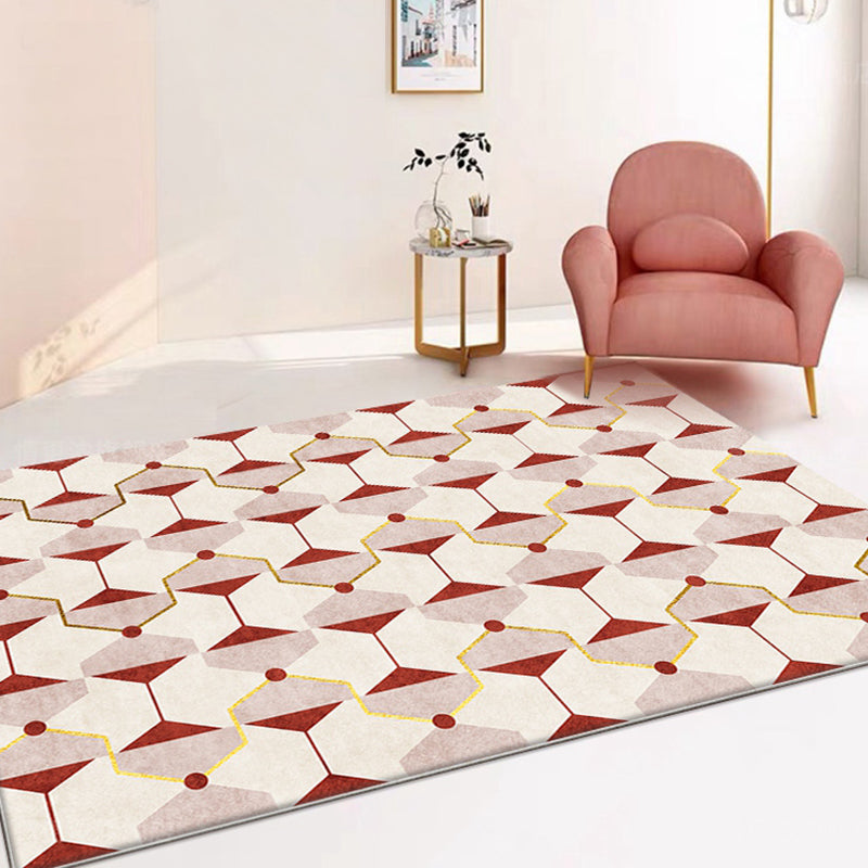 Novelty Geometric Pattern Rug Red Polyester Rug Non-Slip Back Washable Pet-Friendly Rug for Home