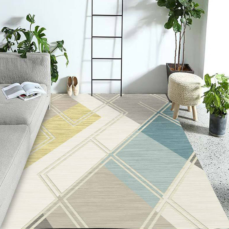 Multicolored geometric patterned rug Polyester rug Pet-friendly Washable Non-slip rug for the living room
