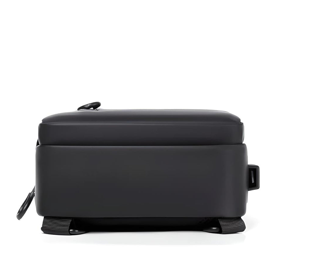 AquaGuard Luxe Shoulder Bag | Waterproof and anti-theft design for a safe style
