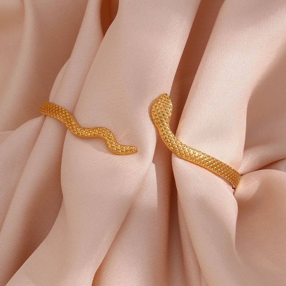 18k Adjustable Snake Bracelet