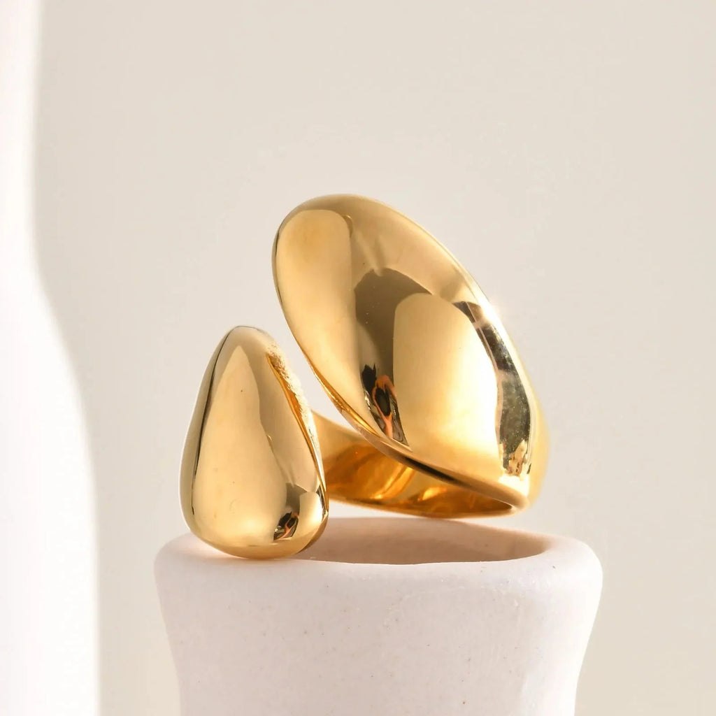 18k Chunky Droplet Wrap Around Ring
