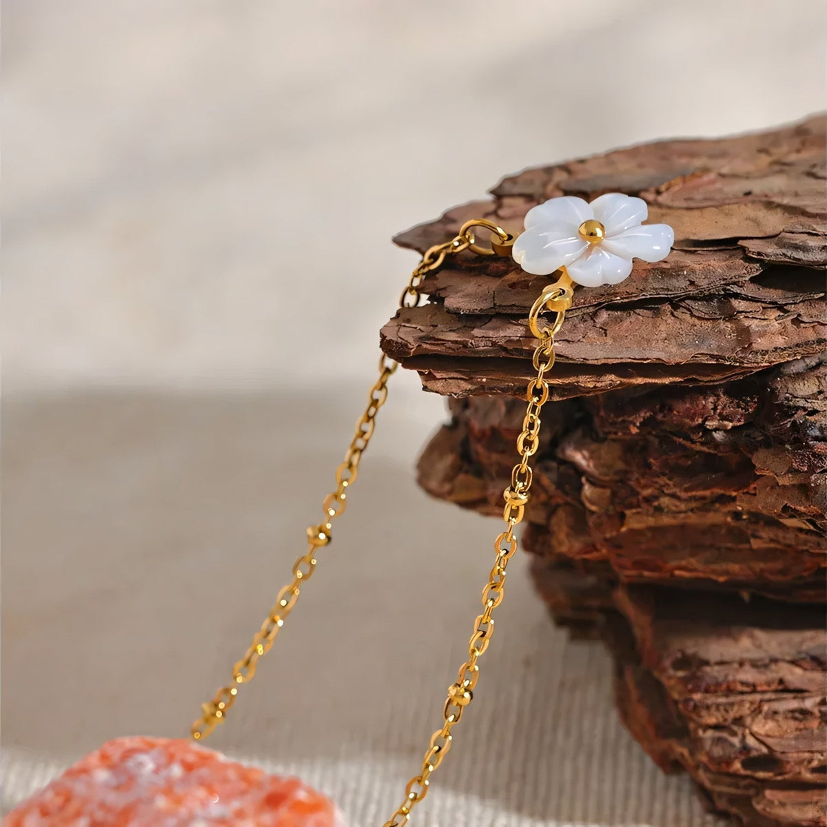 18k Dainty White Floral Necklace