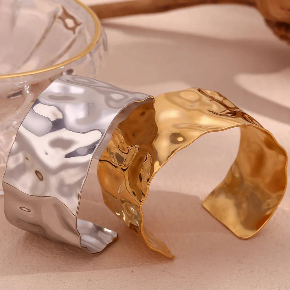 18k Hammered Texture Bangle Bracelets