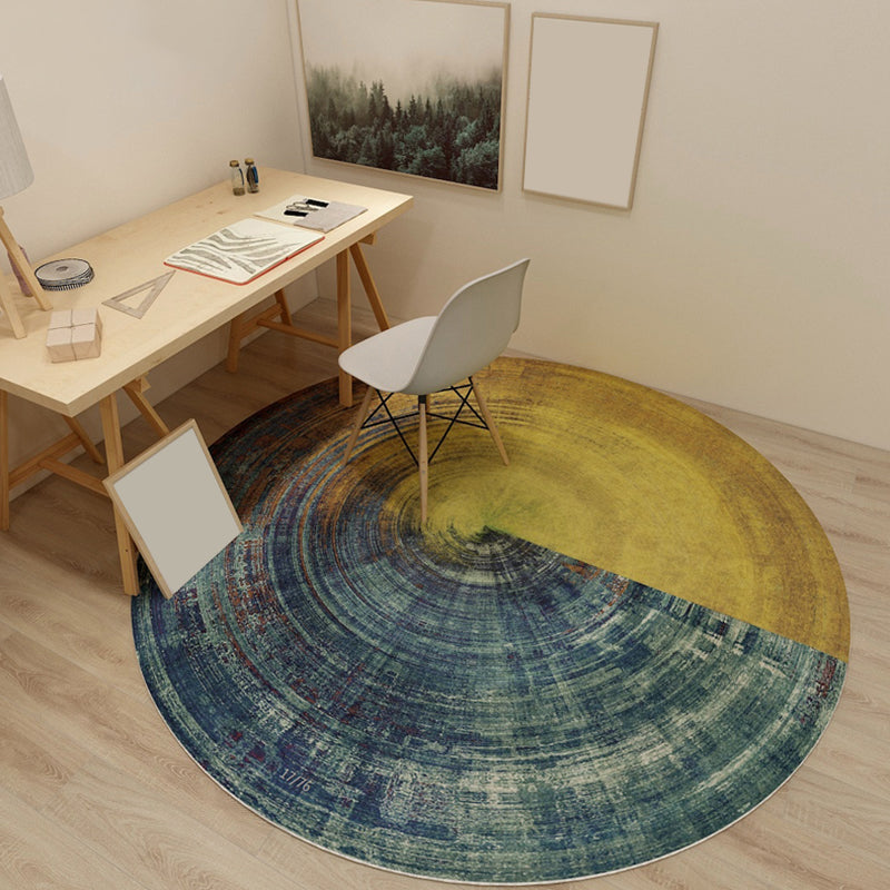 Dark Red Pattern Carpet Polypropylene Steampunk Carpet Non-slip Machine Washable Rug for Bedroom