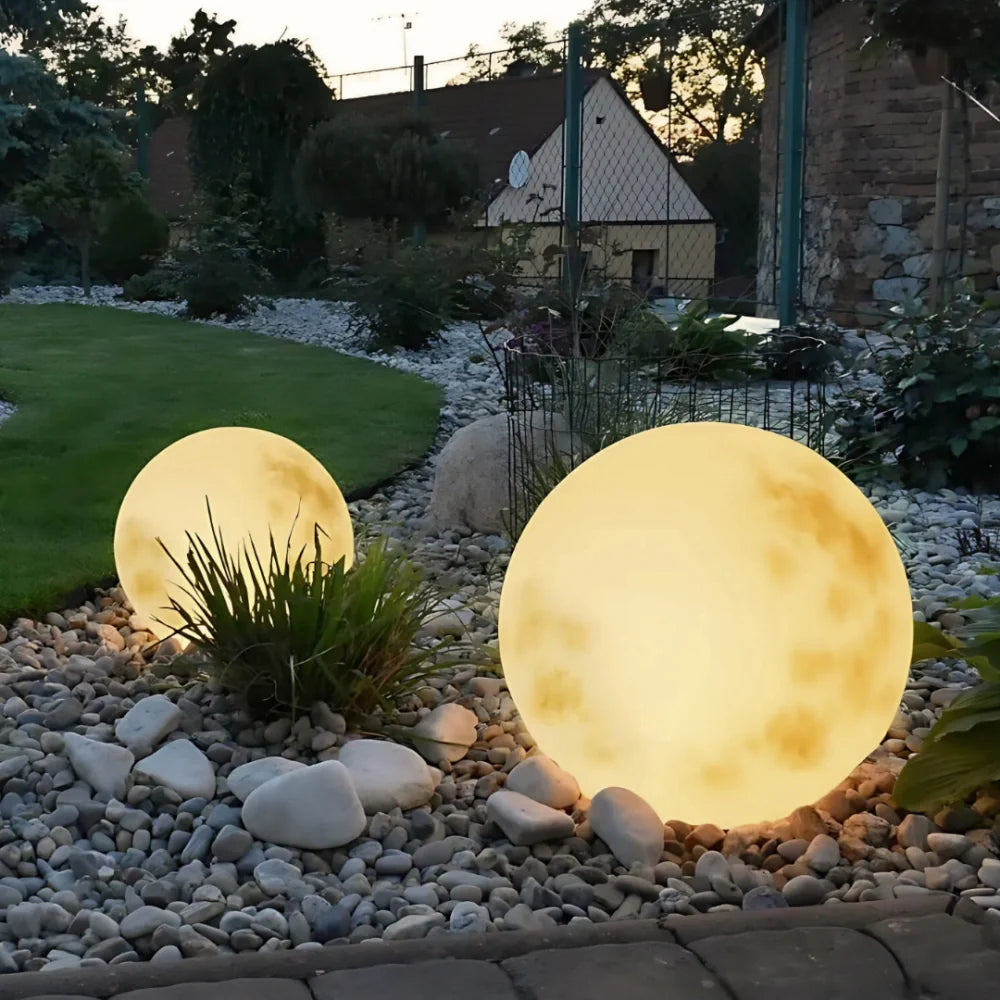 Selene Moon Garden Light
