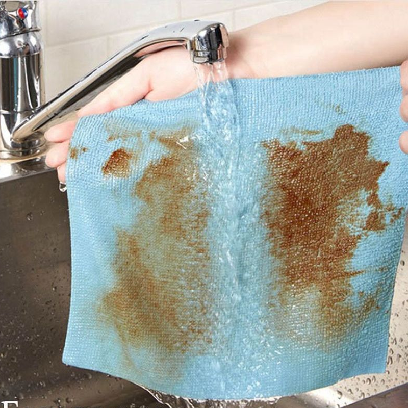 Expandable absorbent microfiber cloths