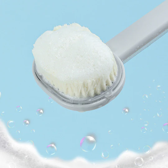 GlowWhisk – Gentle cleansing, deep care!