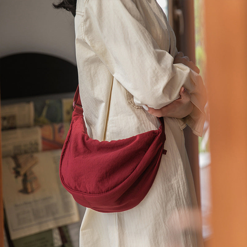 Simple Women's Dumpling Shoulder Bag