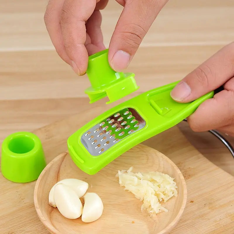 Practical Garlic Press – Ideal for Home Cooking