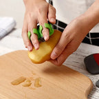 Safe & Effortless Finger Peeler – PRedects Hands & Cuts Quickly