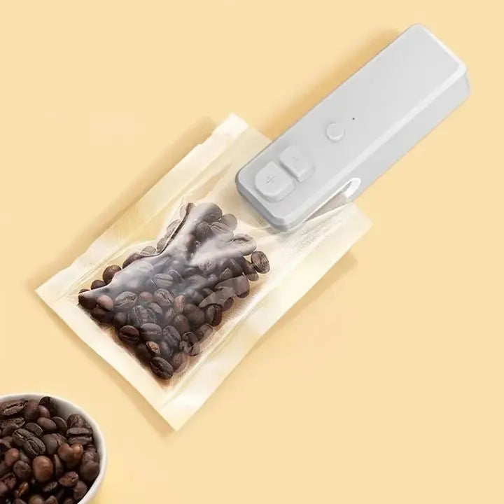 2-in-1 Mini Foil Sealer & Cutter – For Fresh Snacks & Organization