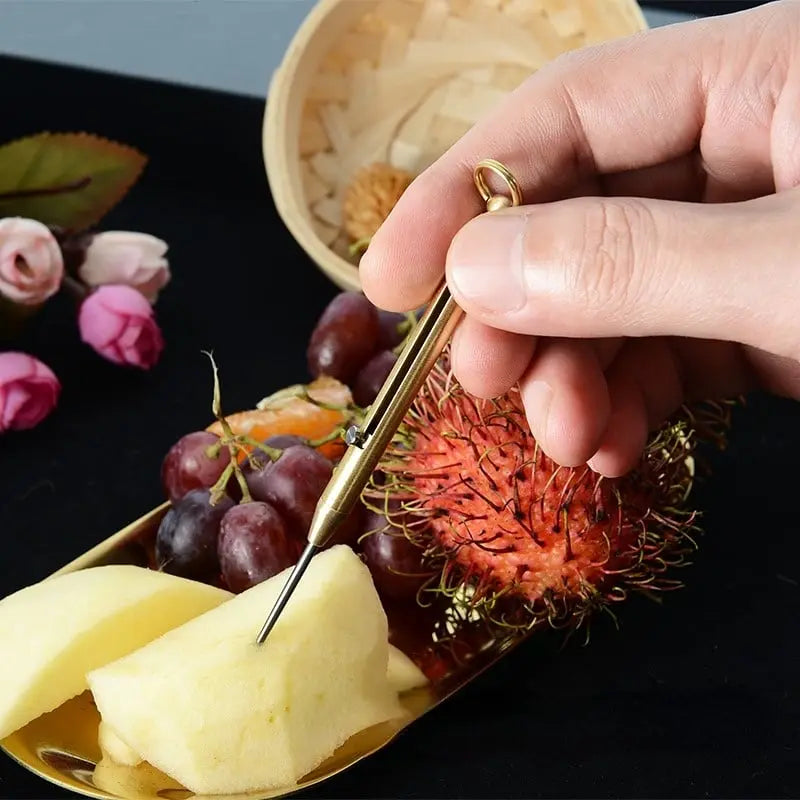 Expandable Toothpick made of Titanium