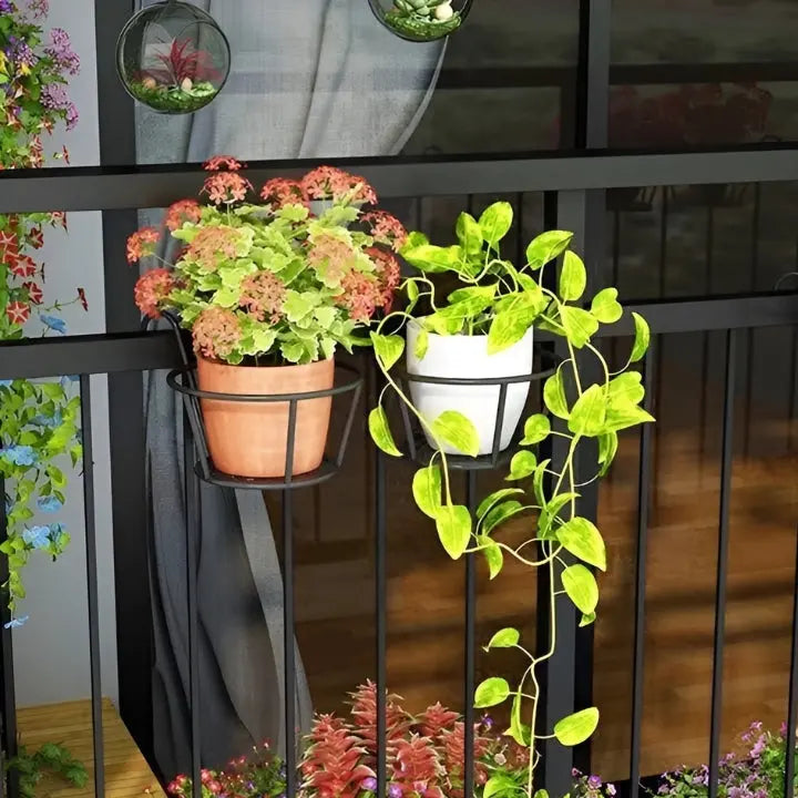 PotHanger Space-Saving Plant Display