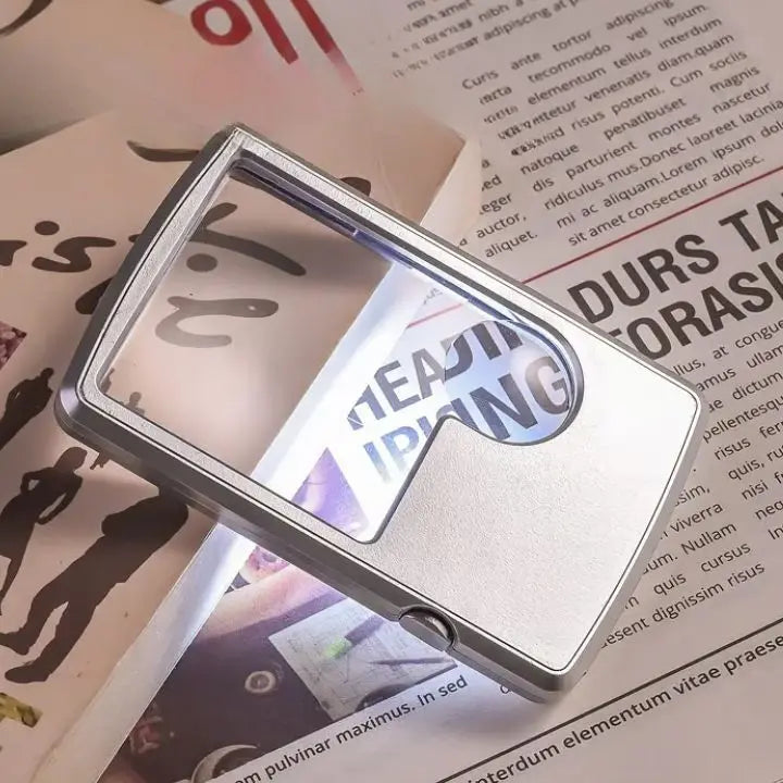 Reading Aid Magnifier with LED – 5x Magnification, glare-free & portable