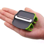 Safe peeling with finger grip for fruit and vegetable peeler