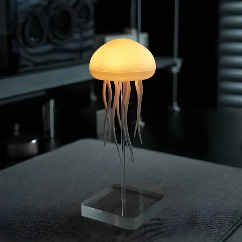 Medusa Floating Glow