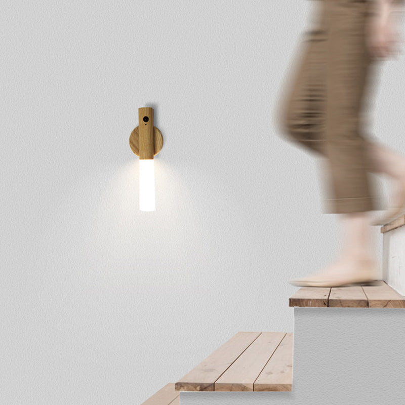 Night light with sensors