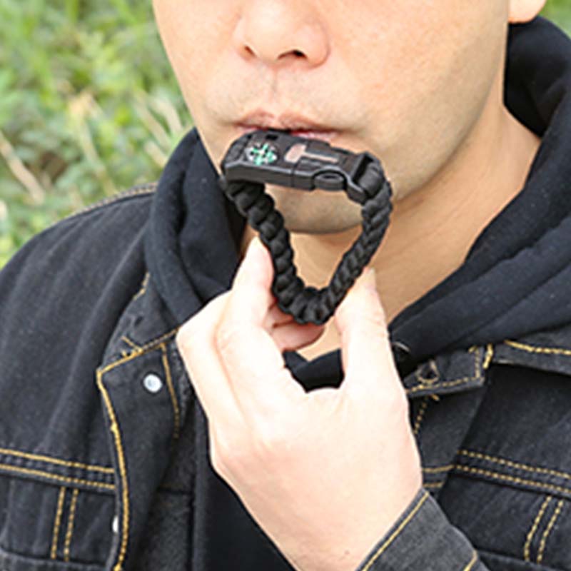 Multi-Functional Survival Paracord Bracelet