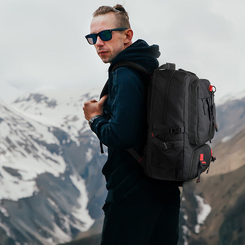 Travel bag with large capacity