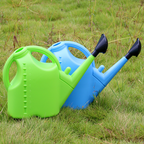 Watering can with large capacity and long spout for precise watering and plant care