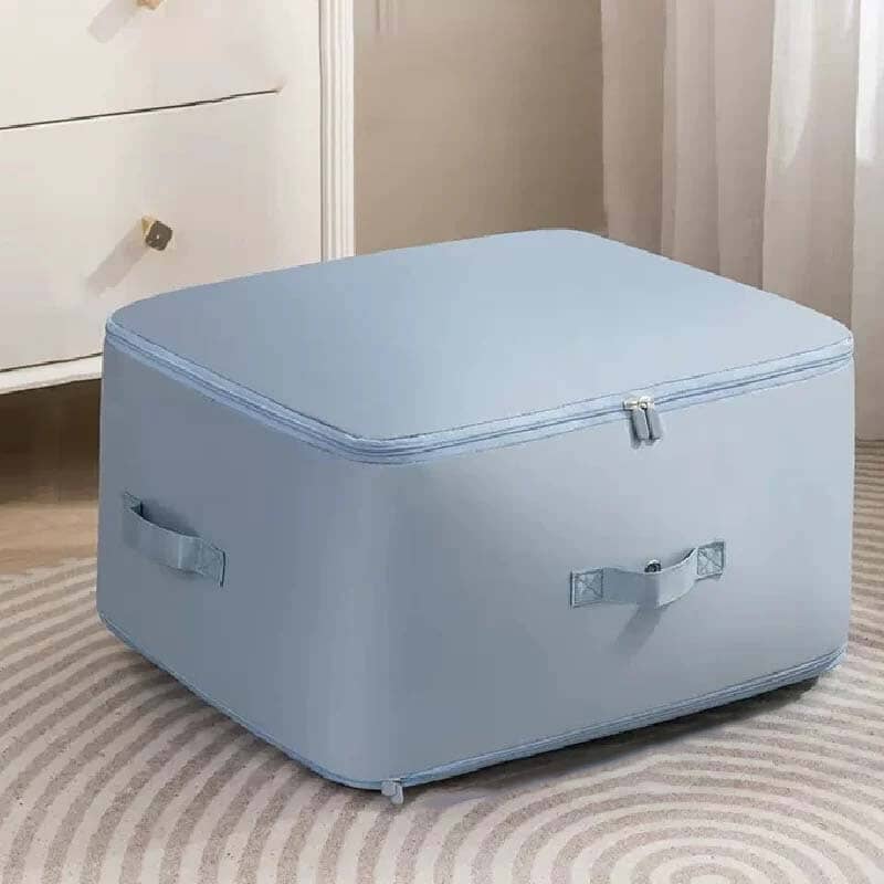 Extremely space-saving, self-compression Organizer