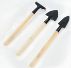 3-piece garden tool set with wooden handles – Handy shovel, rake, and hoe for garden maintenance