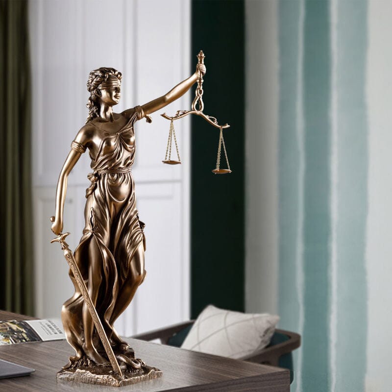 Decoration statue of the goddess of justice