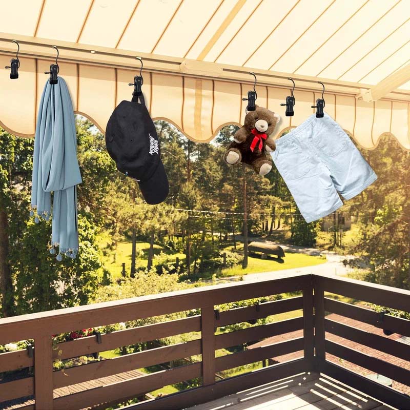 Space-saving portable travel hanger clips